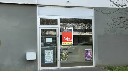 TOURS CENTRE PROCHE GARE LOCAL COMMERCIAL A LOUER 40 M² - Offre immobilière - Arthur Loyd