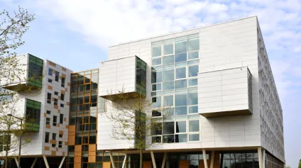 Bureaux à louer à Loos bâtiment indépendant avec équipements récents - Offre immobilière - Arthur Loyd