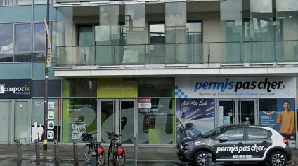 Local commercial à louer Roubaix axe passant accès tramway visibilité - Offre immobilière - Arthur Loyd