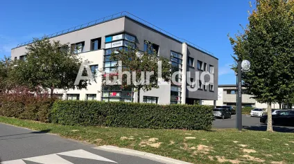Bureaux ST CONTEST - À VENDRE - 280 m² - Offre immobilière - Arthur Loyd