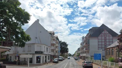 Local commercial à louer à La Baule emplacement lumineux proche commerces - Offre immobilière - Arthur Loyd