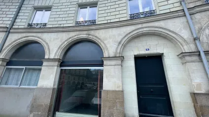 Bureaux à louer à Nantes centre dans immeuble de standing avec parquet - Offre immobilière - Arthur Loyd