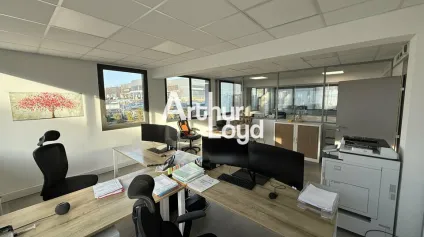 Bureaux 94 m² à louer - Capitou - Fréjus - Offre immobilière - Arthur Loyd