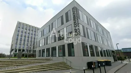 SAINT JACQUES DE LA LANDE - LA COURROUZE - BUREAUX A VENDRE - 700 M² DIVISIBLES - Offre immobilière - Arthur Loyd