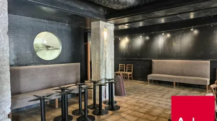 ST JEAN DE LUZ, emplacement PREMIUM pour restaurant ou tout commerce - Offre immobilière - Arthur Loyd