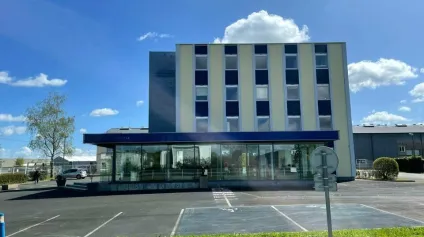 À VENDRE  IMMEUBLE DE BUREAUX DE 960 M²  FORTE VISIBILITÉ SUR AXE TRÈS PASSANT  NORD LA ROCHE-SUR-YON - Offre immobilière - Arthur Loyd