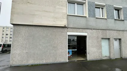 TOURS COMMERCE A LOUER 70 M² AXE PASSANT - Offre immobilière - Arthur Loyd