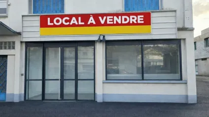 CHAMBÉRY LES LANDIERS : Local à usage commercial ou de bureau de 190 m² - Offre immobilière - Arthur Loyd