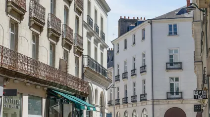 Local commercial à louer à Nantes centre avec grande vitrine piétonne - Offre immobilière - Arthur Loyd