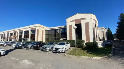 Bureaux à louer - Proximité ZA Les Paluds - Gémenos - Offre immobilière - Arthur Loyd