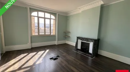 Bureaux à louer à Valence centre dans immeuble bourgeois proche gare et commerces - Offre immobilière - Arthur Loyd