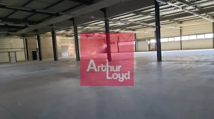 CLERMONT FERRAND A LOUER LOCAL D'ACTIVITÉ 2 364 M² - 1 QUAI - Offre immobilière - Arthur Loyd