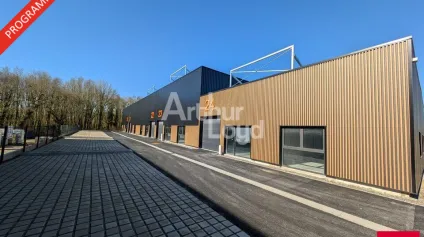 GOVEN - PARC D'ACTIVITES ECOPARK - CELLULE NEUVE A LA LOCATION - 222 M² - Offre immobilière - Arthur Loyd