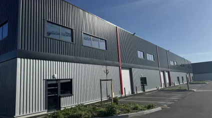 TOURS SUD JOUE-LES-TOURS LA LIODIERE - A LOUER LOCAL D'ACTIVITES NEUF DE 234 M² - A10 A85 - Offre immobilière - Arthur Loyd