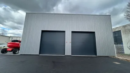 Entrepôt neuf à louer à Sainte-Luce-sur-Loire accès rapide et parkings - Offre immobilière - Arthur Loyd