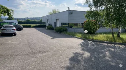 À LOUER : Local d'activités au coeur de la zone Stelytec à Saint-Chamond - Offre immobilière - Arthur Loyd