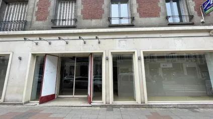 LOCAL COMMERCIAL 175 m2 - EMPLACEMENT N°1 A LOUER CENTRE VILLE SOISSONS - Offre immobilière - Arthur Loyd