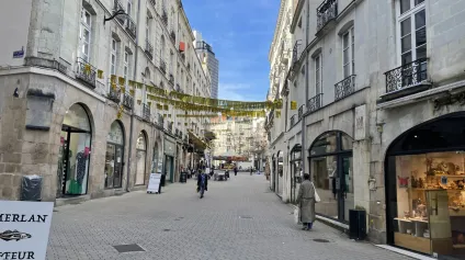 Locaux commerciaux en cession à Nantes emplacement connu et visibilité - Offre immobilière - Arthur Loyd