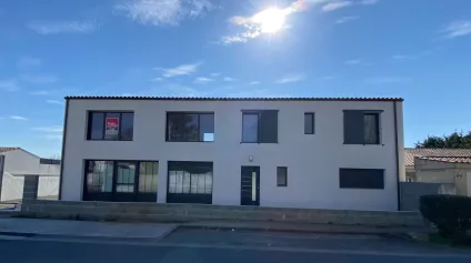 Ensemble immobilier neuf à louer 195 m² avec parkings Centre-ville de Clavette, visibilité et accessibilité - Offre immobilière - Arthur Loyd