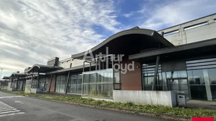 CAP MALO - LOCAL COMMERCIAL A LOUER - VISIBILITE 4 VOIES RENNES / ST MALO - Offre immobilière - Arthur Loyd