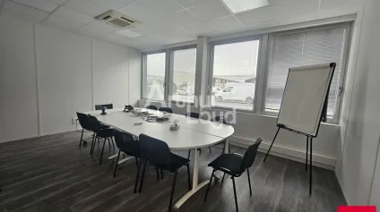 ANGERS EST bureaux de 233 m² à louer - Offre immobilière - Arthur Loyd