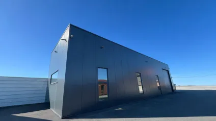 Entrepôt neuf à louer à l'entrée de l'autoroute A23 . Offre rare ! - Offre immobilière - Arthur Loyd