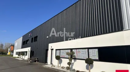 NOYAL CHATILLON SUR SEICHE - LOCAL D'ACTIVITE A LOUER - Offre immobilière - Arthur Loyd