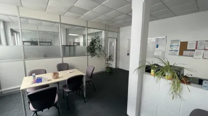 Bureaux à louer 72 m² - La Madeleine - Proximité Lille - Accès rapide transports & axes routiers - Offre immobilière - Arthur Loyd