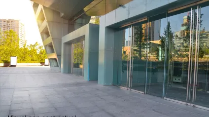 A louer environ 476m2 en zone commerciale à Beauvais - Offre immobilière - Arthur Loyd