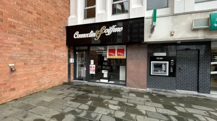 Local commercial à louer à Villeneuve d’Ascq emplacement stratégique Auchan V2 - Offre immobilière - Arthur Loyd