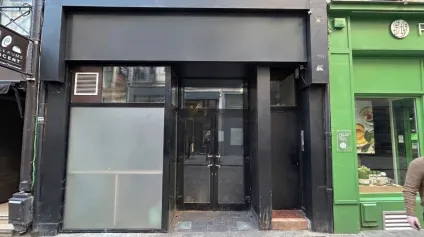 Local commercial à louer à Lille avec Licence IV et cave voûtée typique - Offre immobilière - Arthur Loyd