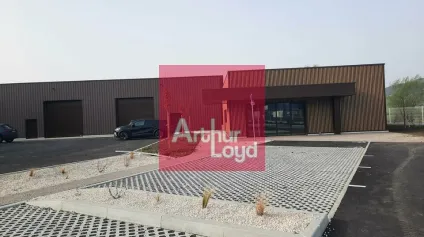 COURNON A LOUER LOCAL ACTIVITE 700 m² PROGRAMME NEUF - Offre immobilière - Arthur Loyd