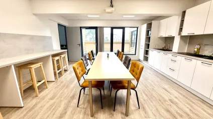 Bureaux à louer à VITROLLES 13127 - Offre immobilière - Arthur Loyd