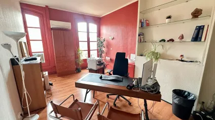 BUREAUX INDÉPENDANTS AU SEIN D'UN CENTRE MÉDICAL - Offre immobilière - Arthur Loyd