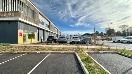 BUREAUX NEUFS À LOUER À ROUSSET - Offre immobilière - Arthur Loyd