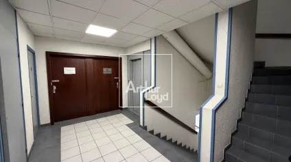 BUREAUX A LOUER MEYLAN - 180 m² - Offre immobilière - Arthur Loyd