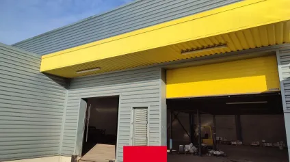 À VENDRE : Local d'activités de 917 m², indépendant sur son terrain de 2 250 m² à Belleville-en-Beaujolais - Offre immobilière - Arthur Loyd