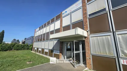 Bureaux à vendre ou à louer à Chassieu surfaces modulables et - Offre immobilière - Arthur Loyd