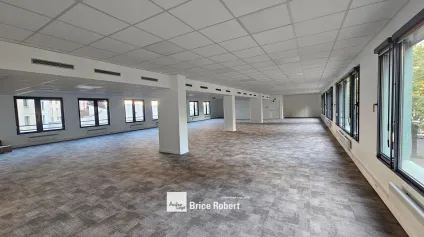 A louer - LE CAPITOLE - Bureaux très lumineux - Lyon 3ème Préfecture - Offre immobilière - Arthur Loyd