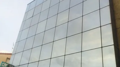 Bureaux à louer avec accès indépendant à Meyzieu proche transports - Offre immobilière - Arthur Loyd