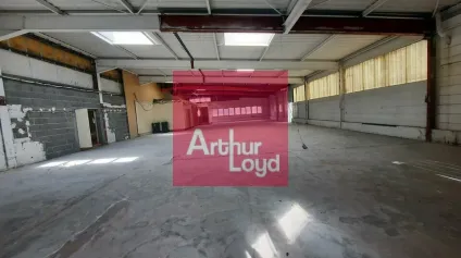 CLERMONT - FERRAND ZONE DU BREZET A VENDRE LOCAL ACTIVITE 1272 M² - Offre immobilière - Arthur Loyd