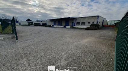 Locaux d'activité à louer ou à vendre à Saint-Quentin-Fallavier avec quai filant - Offre immobilière - Arthur Loyd