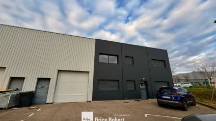 Local d'activités à vendre à Fleurieux-sur-l'Arbresle avec parking privatif - Offre immobilière - Arthur Loyd