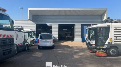 Location local d'activité indépendant avec bureaux climatisés à Villeurbanne - Offre immobilière - Arthur Loyd