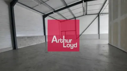 PONT DU CHATEAU A LOUER LOCAL ACTIVITE 250 M² - Bâtiment indépendant - Offre immobilière - Arthur Loyd