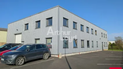 LA CHAPELLE DES FOUGERETZ - LOCAL D'ACTIVITE A LOUER - Offre immobilière - Arthur Loyd