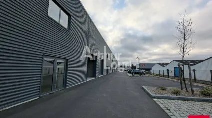 LE RHEU - LOCAL D'ACTIVITE A LOUER - NEUF - Offre immobilière - Arthur Loyd