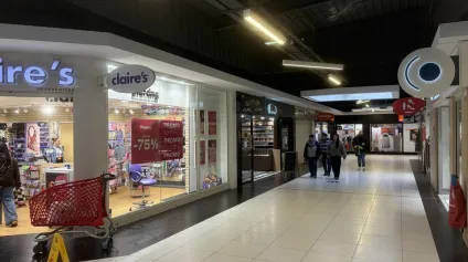 A VENDRE - SPECIALE INVESTISSEUR - CELLULE COMMERCIALE 100M2 POITIERS - Offre immobilière - Arthur Loyd