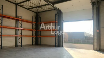 À VENDRE  Local d'activité en très bon état dans zone d'activités recherchée - Offre immobilière - Arthur Loyd