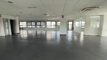 Bureaux à louer à EVREUX 27000 - Offre immobilière - Arthur Loyd